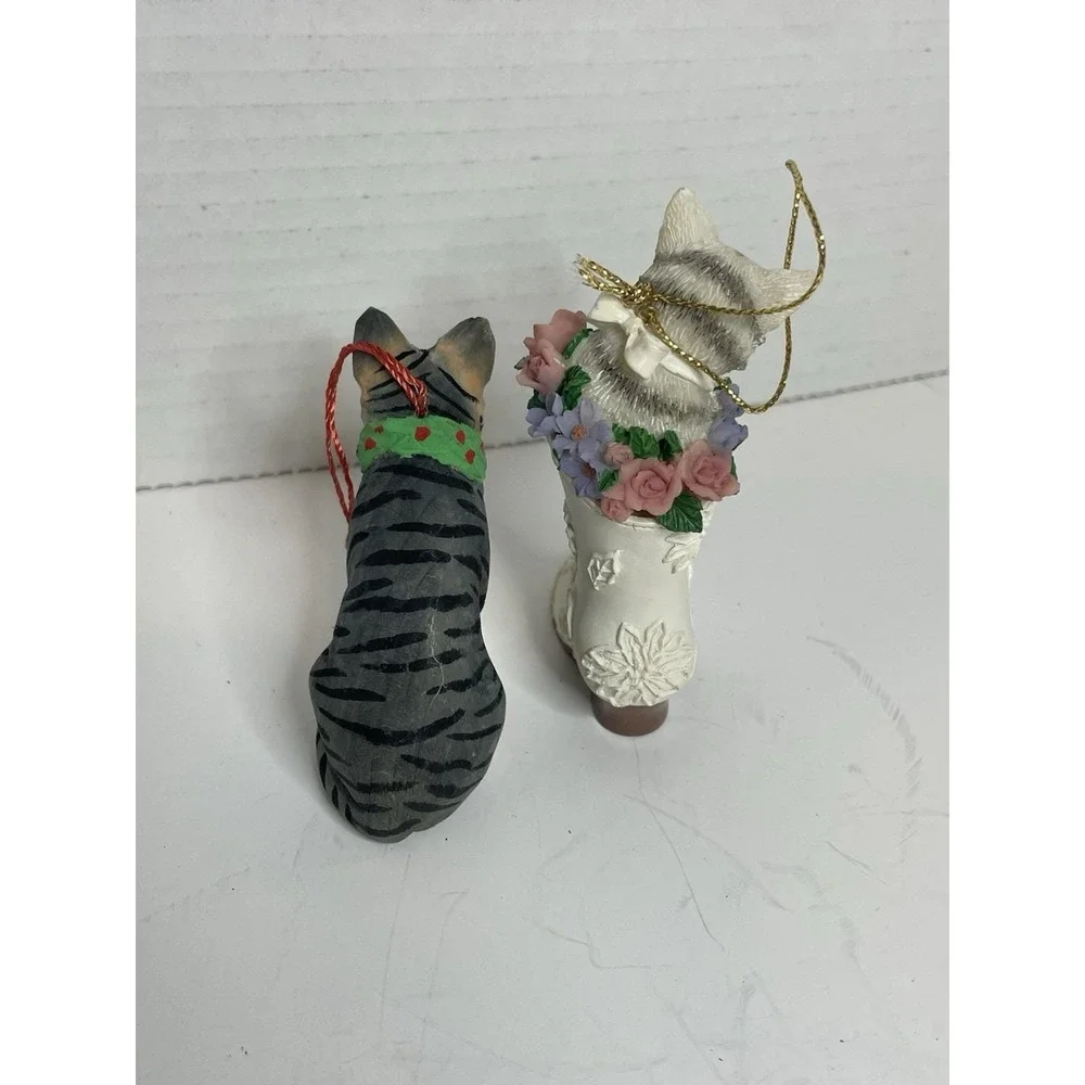 Victorian Cat in Boot And Wood Cat Christmas Ornament Kitten Flowers 4.5